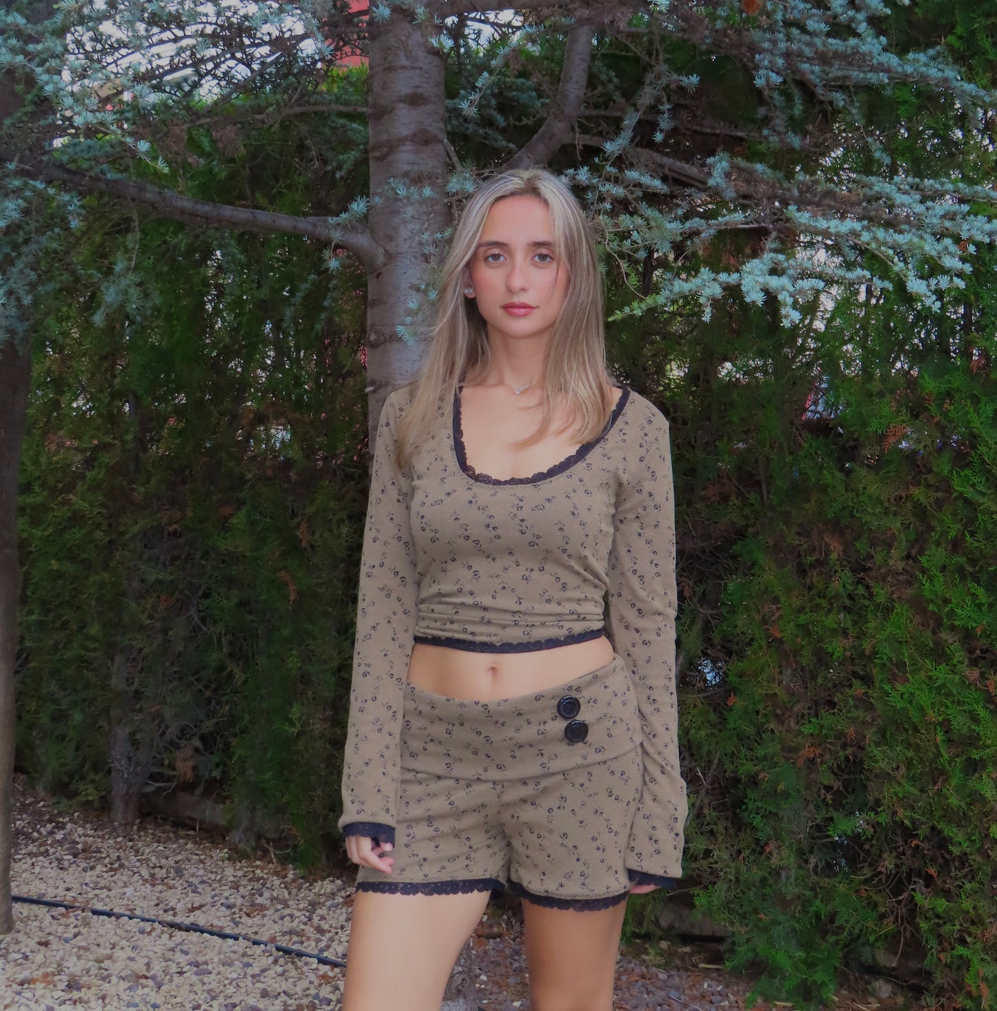 𝐌𝐀𝐆𝐍𝐎𝐋𝐈𝐀 𝐒𝐇𝐎𝐑𝐓🌲